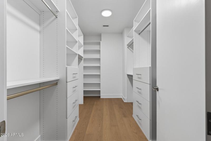 64_19355_N_73rd_Way64_mls