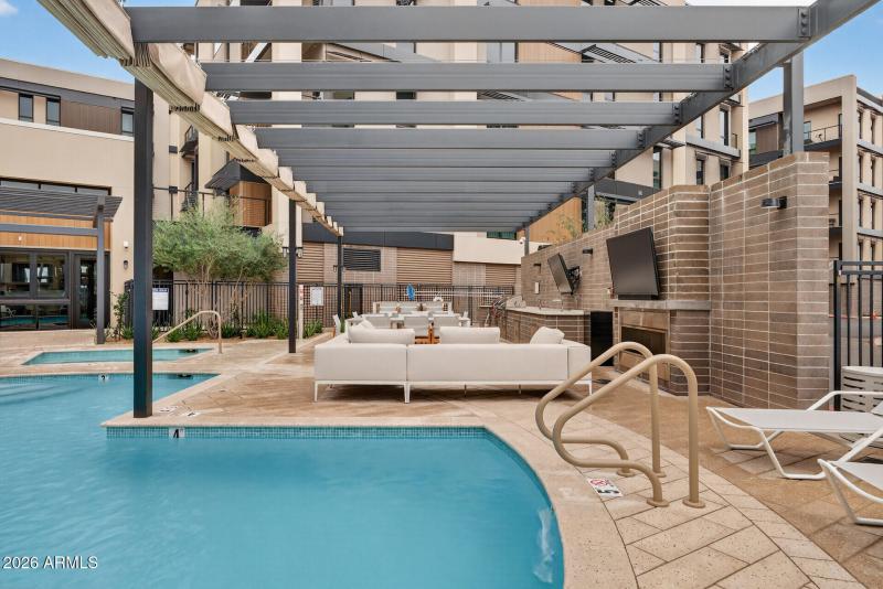 84_19355_N_73rd_Way84_mls