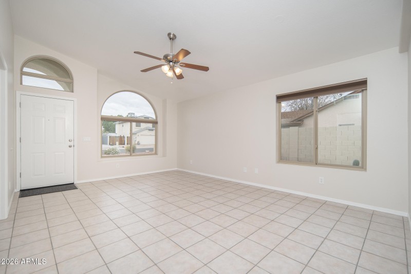 Vaulted Ceilings, New Paint!