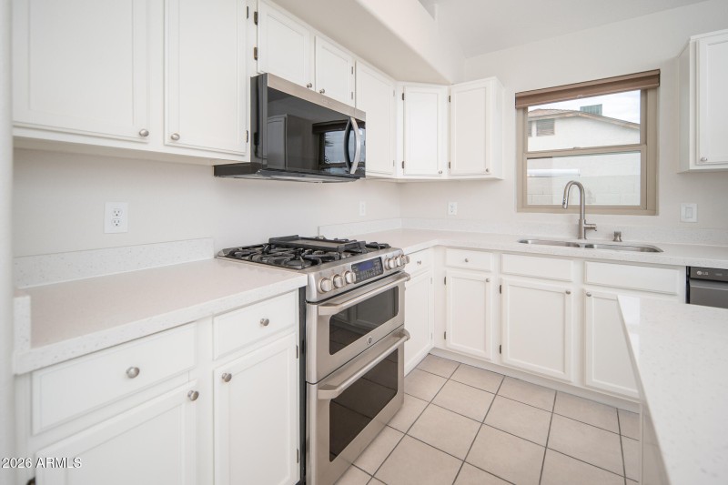 New Microwave, Gas Range