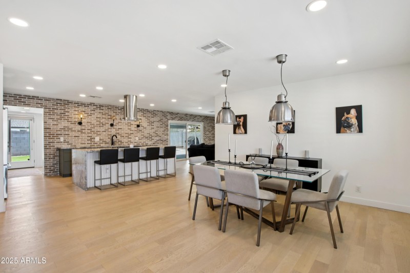 9-print-E Latham St-S1507-009