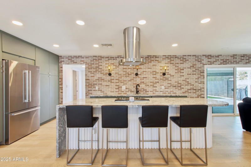 12-print-E Latham St-S1507-012