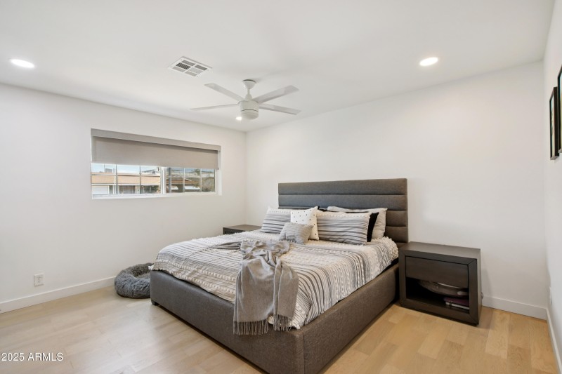 23-print-E Latham St-S1507-024