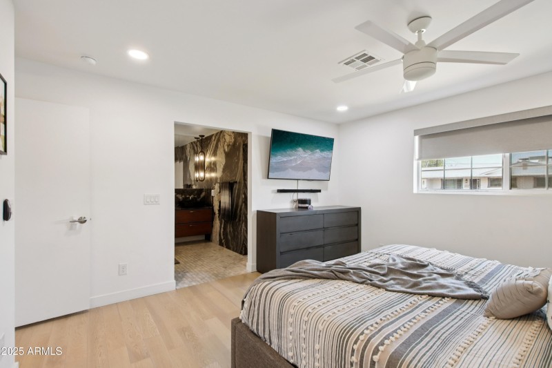 25-print-E Latham St-S1507-026