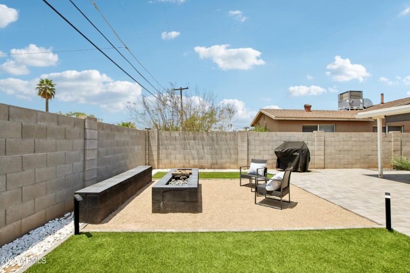 32-print-E Latham St-S1507-033