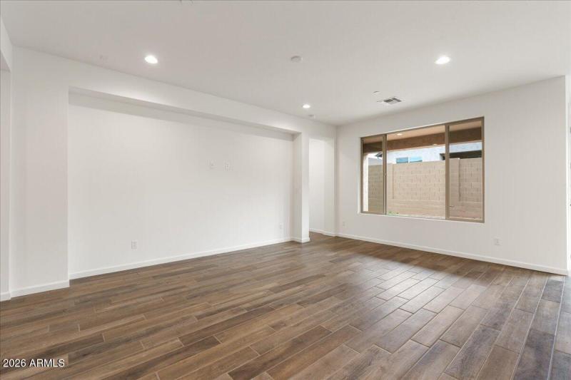 07-379 Malachite Living Room