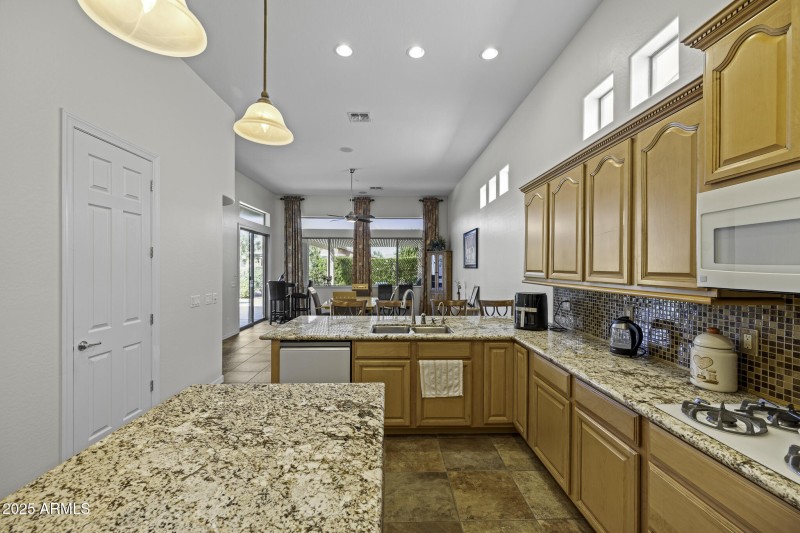 19746NHeronCourtv2-9