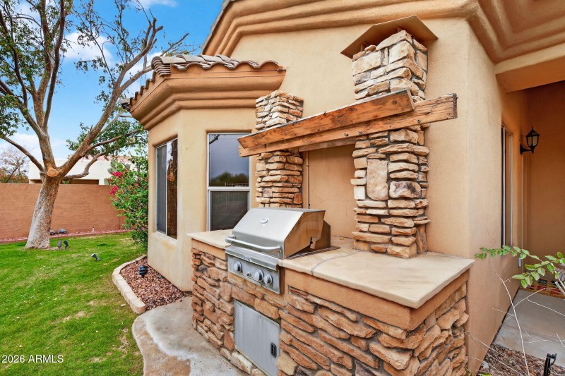 44-web-or-mls-44-N Recker Rd