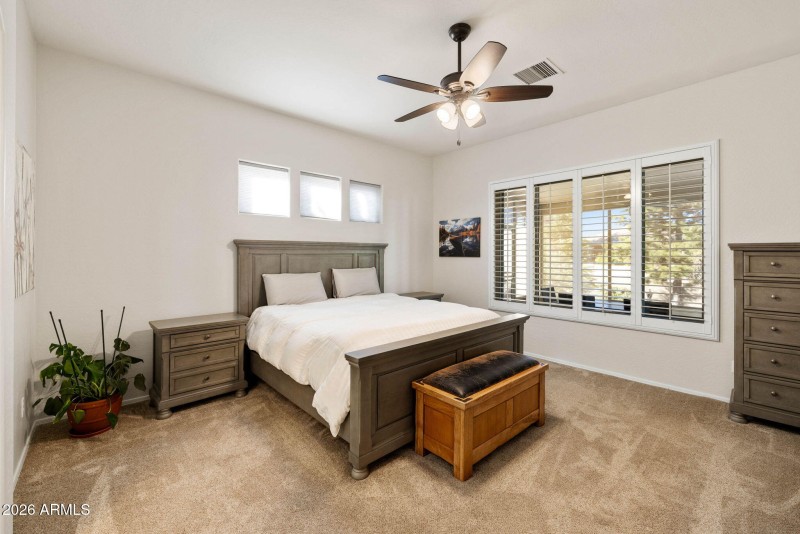 15-Primary Bedroom (1)