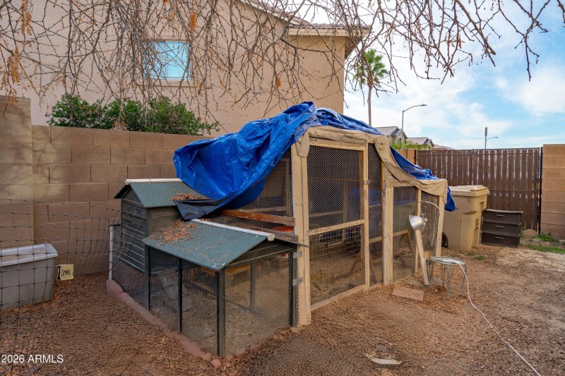 42-Side Yard_RV Gate