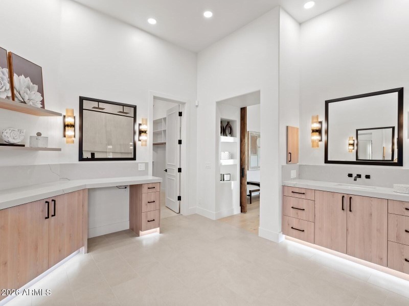 048_Primary Bathroom