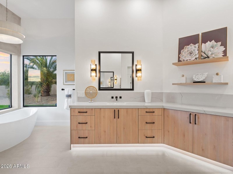 049_Primary Bathroom