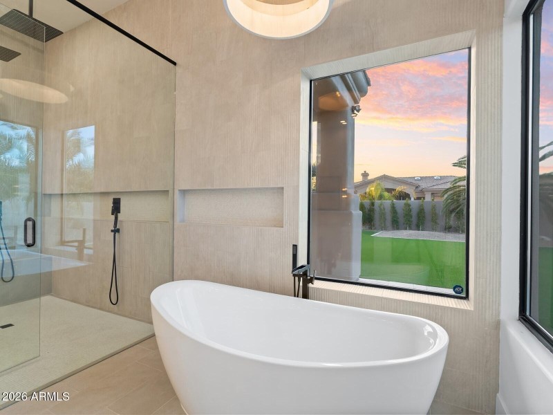 050_Primary Bathroom