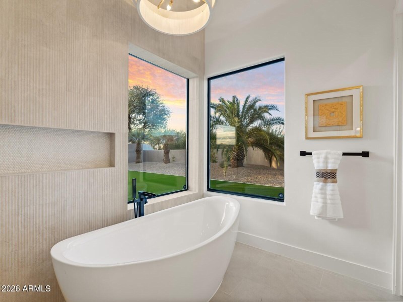 051_Primary Bathroom