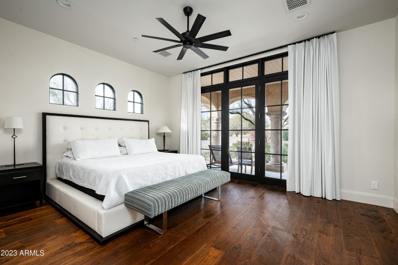 Guest house bedroom 1