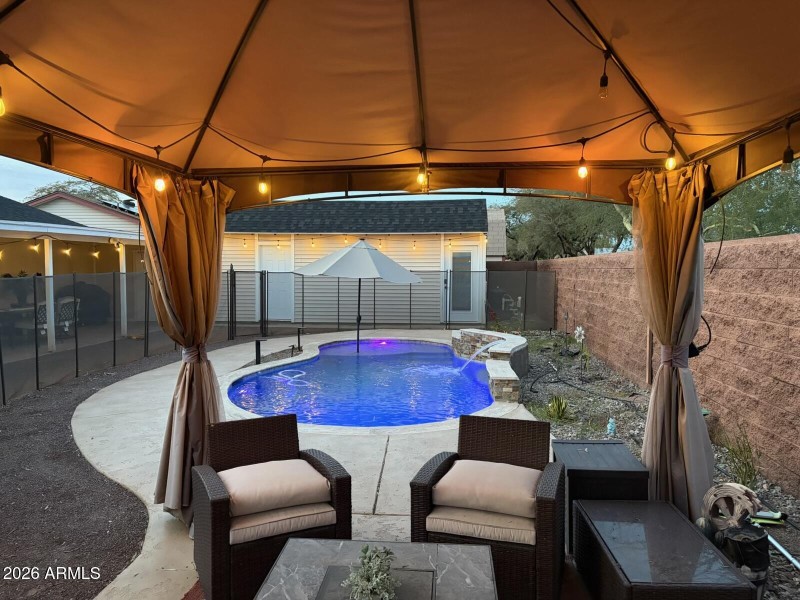 Pool Lights and Outdoor Living