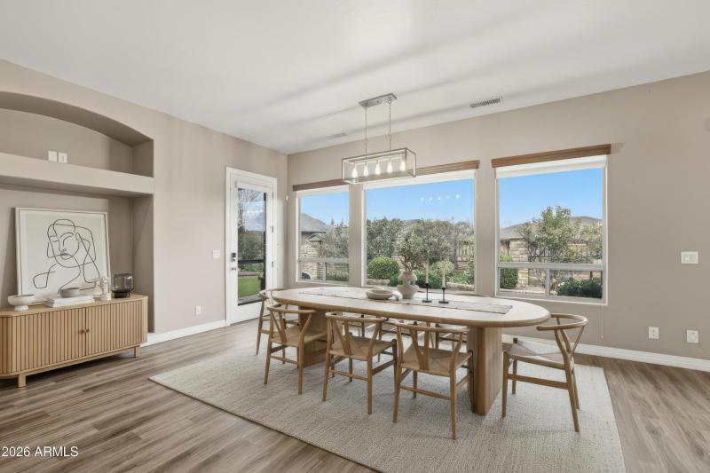 Dining Virtually Staged