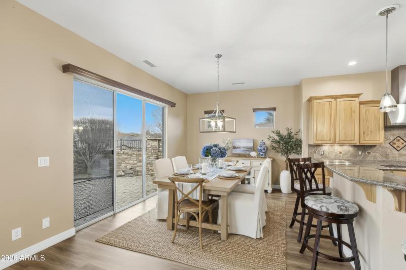 Breakfast Nook - Virtually Staged