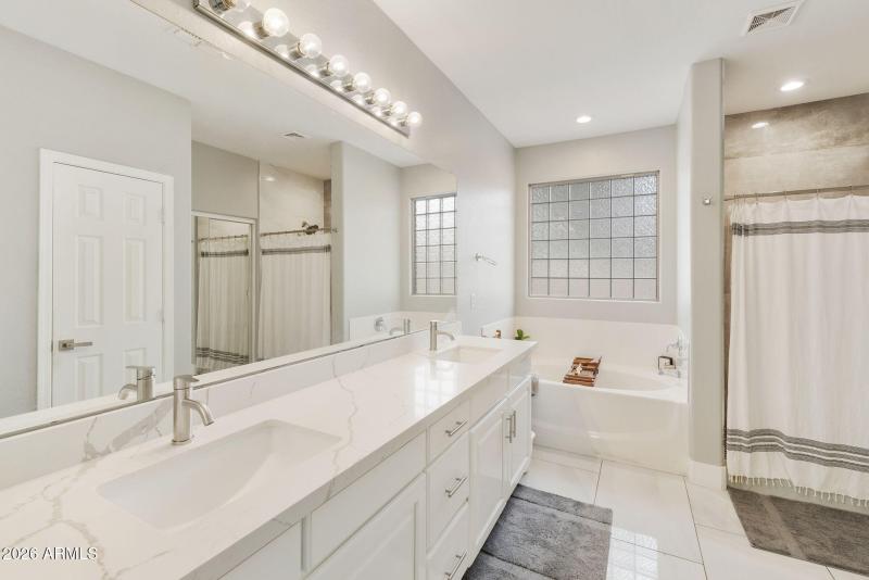 45-web-or-mls-dlb_2708-dlb_2712