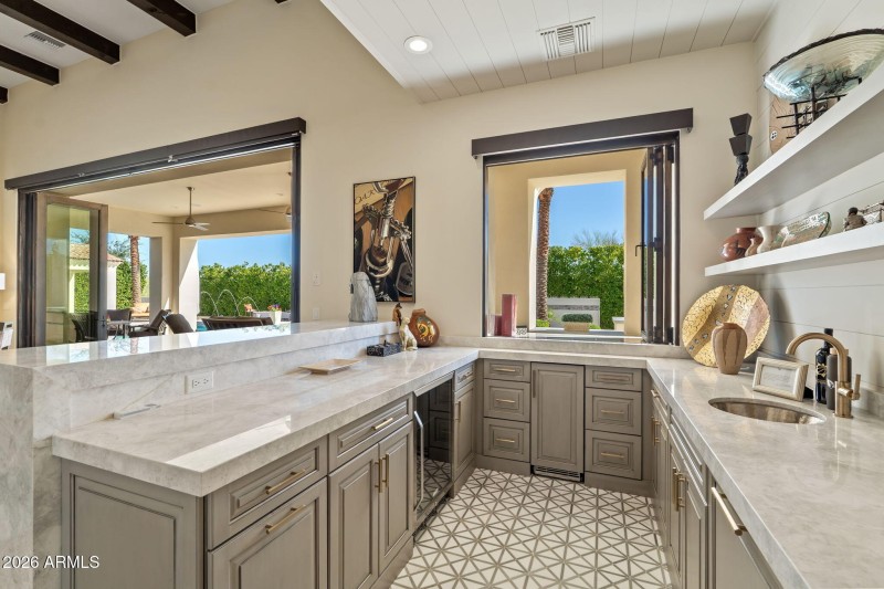 Imagine Entertaining Here!