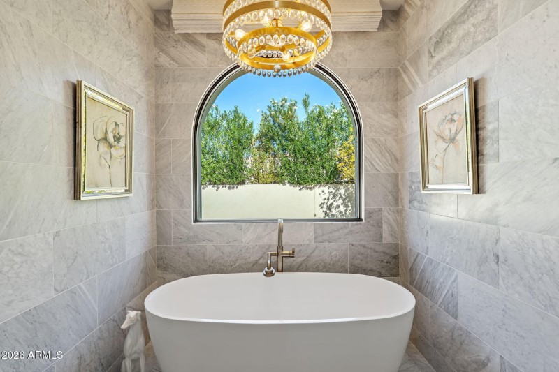 Soaking Tub