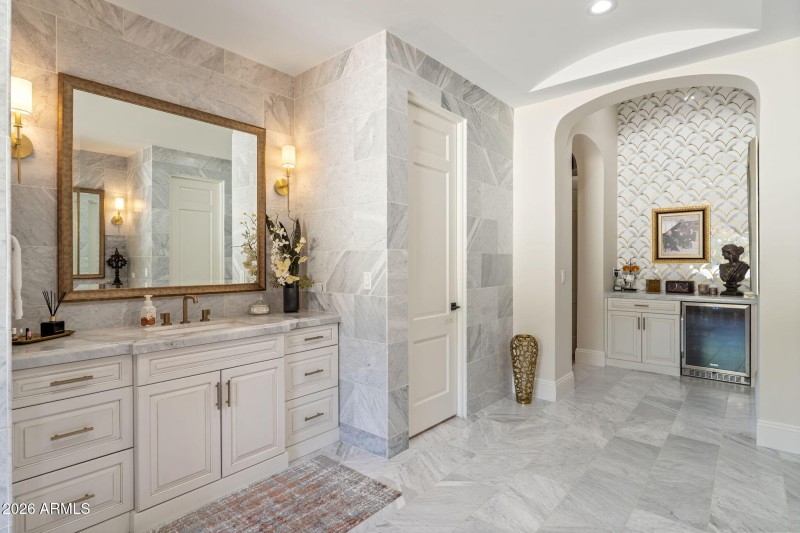 Vanity Looking back at Entry!