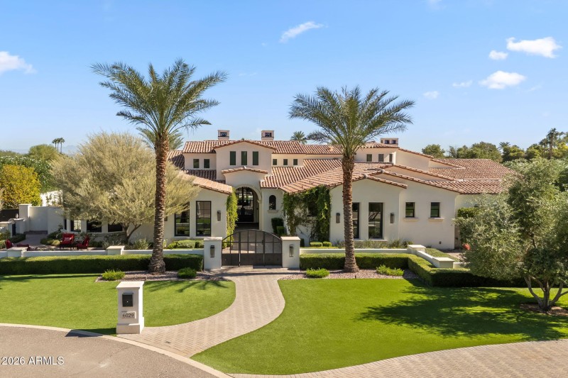 Timeless Curb Appeal!