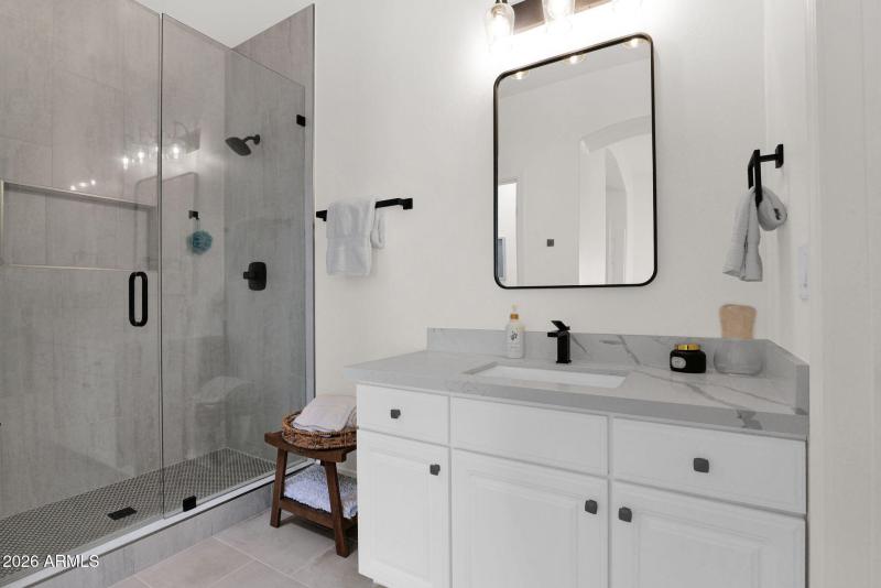 Guest bedroom full bath