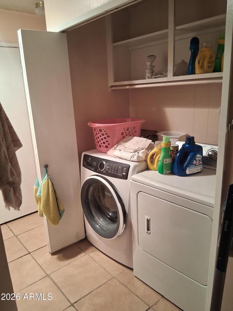 Broadway #58 laundry