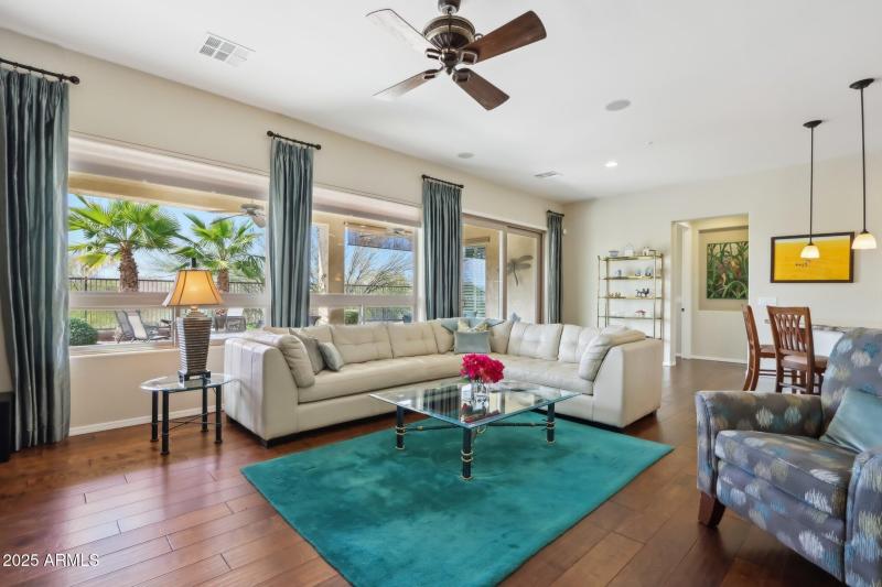 12-web-or-mls-N 129th Dr-010