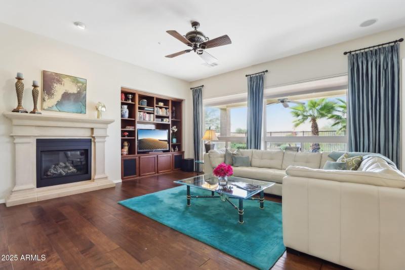 16-web-or-mls-N 129th Dr-014