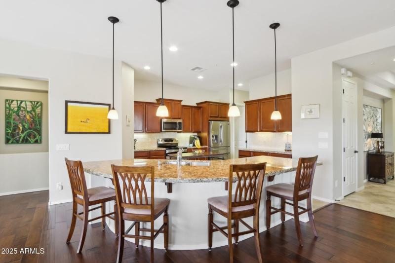 23-web-or-mls-N 129th Dr-021