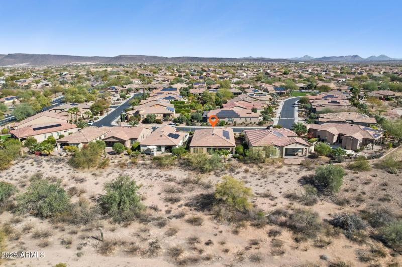 53-web-or-mls-N 129th Dr-051