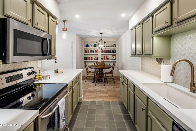 Kitchen - Dining View