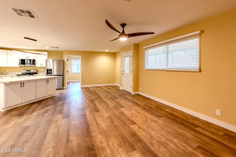 10201 -N-99th ave #165-NIC_5165-HDR