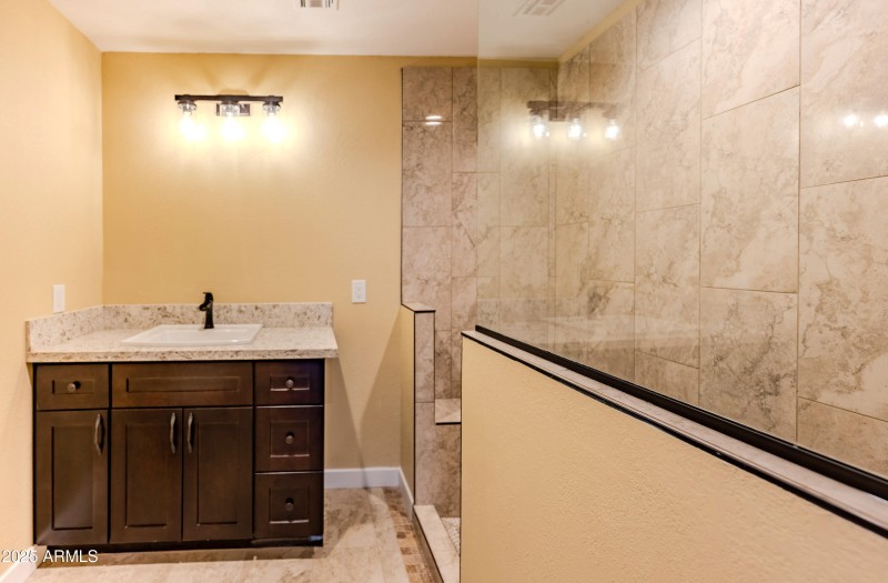 10201 -N-99th ave #165-NIC_5317-HDR