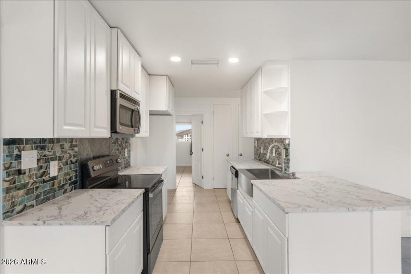 14-6909 W Georgia Ave_RedHogMedia - Copy