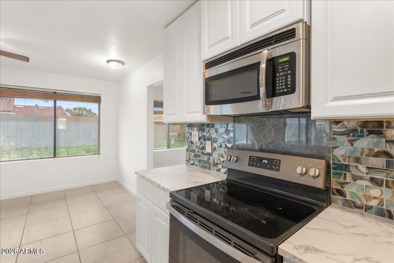 18-6909 W Georgia Ave_RedHogMedia - Copy