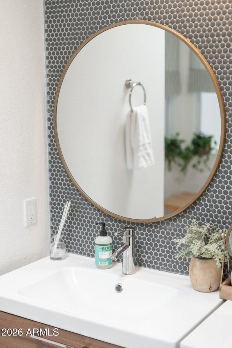 83-web-or-mls-DSC07089