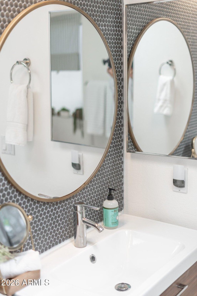 84-web-or-mls-DSC07090