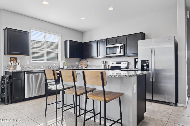 Full Kitchen_28859 N Gypsum