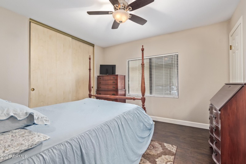 9013 E Sun Lakes Blvd S