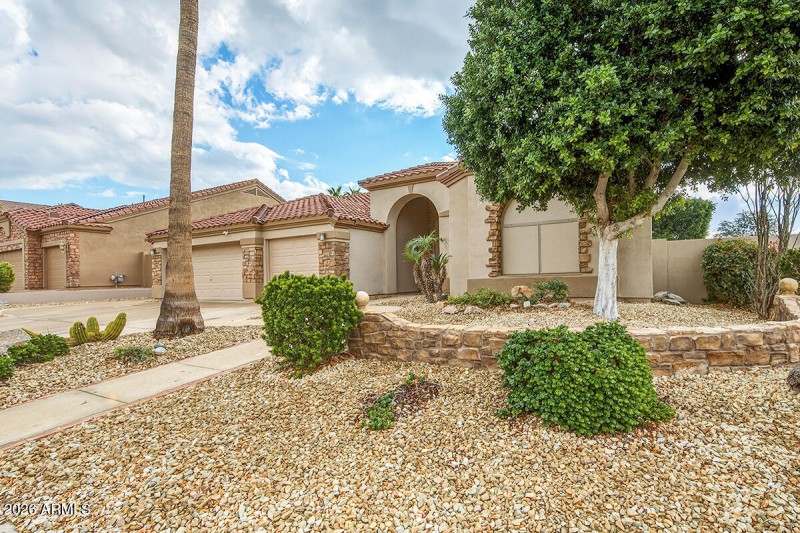 16635 S 12th - Front