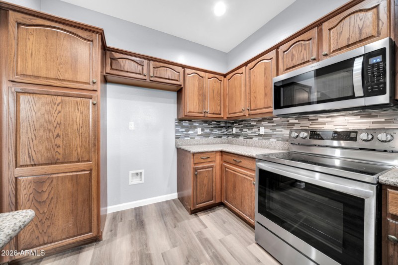 17021 W Halifax Ln-14_(2048)