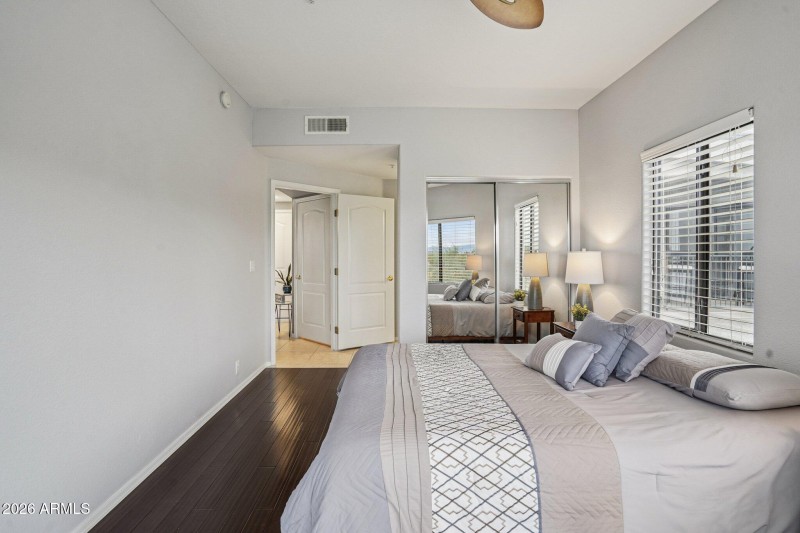 24-web-or-mls-N Saguaro Blvd-S0801-024