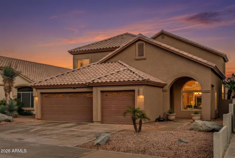 2-web-or-mls-16601 S 15th St-1_twilight