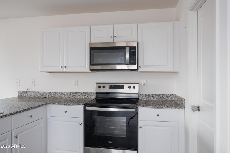 3555 N Kiva - Kitchen 4