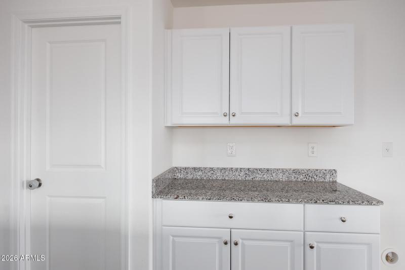 3555 N Kiva - Ktichen 2