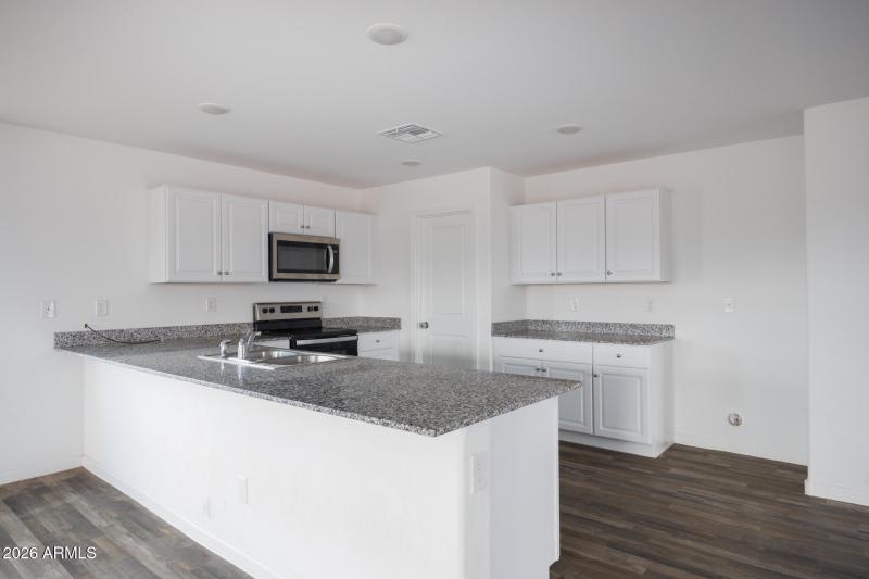 3555 N Kiva - Kitchen 1