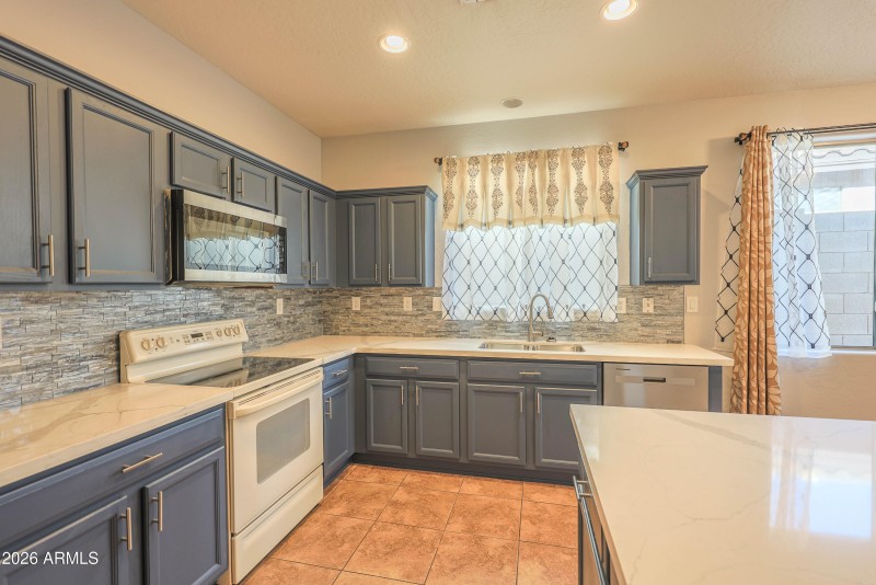 Kitchen 3